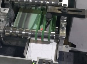 全自动卡片分切机